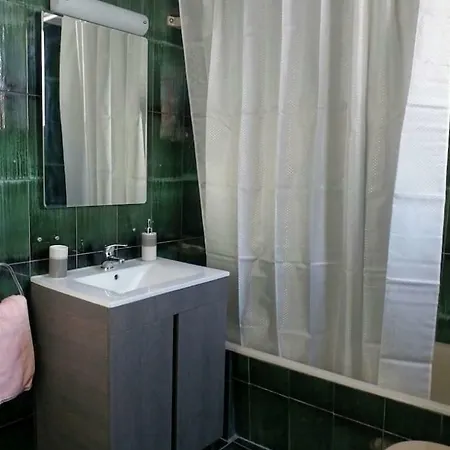 Lejlighed Comfortable 4th Fl Flat Ideal For Up To 8 People *