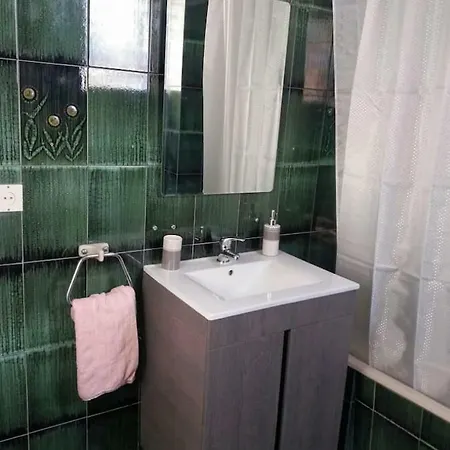 Comfortable 4th Fl Flat Ideal For Up To 8 People Lejlighed