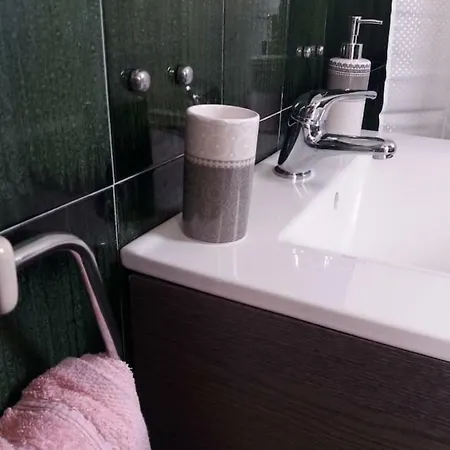 Comfortable 4th Fl Flat Ideal For Up To 8 People Lejlighed